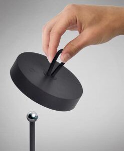 Lampe de table noire 35 cm de hauteur GONG LED - Details